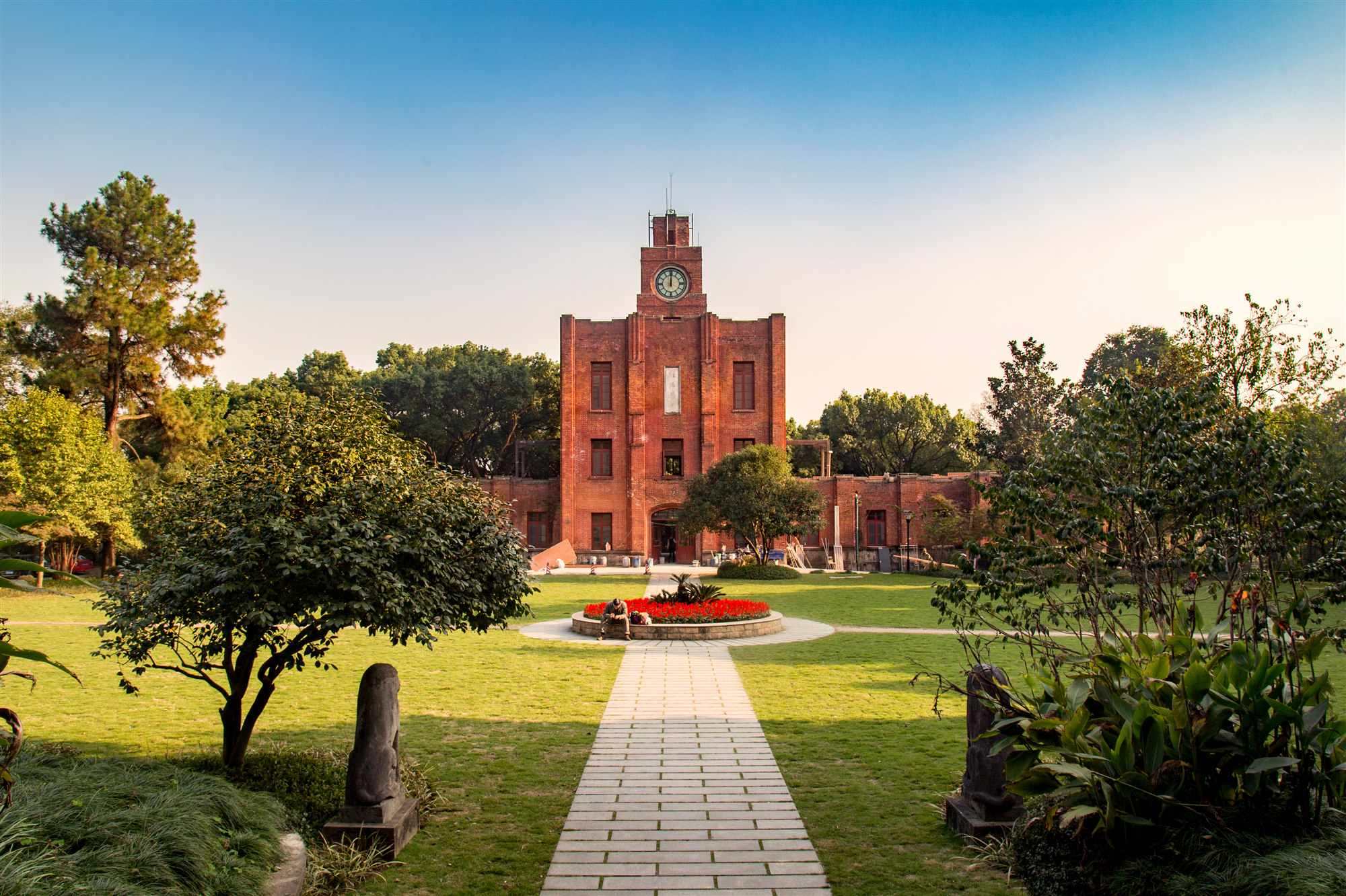 浙江大学招生政策解读,浙江大学国际本科3+1招生简章