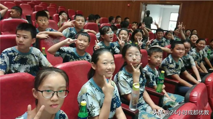 不用吆喝，学校办的好，家长最有发言权！孩子最有体验感！