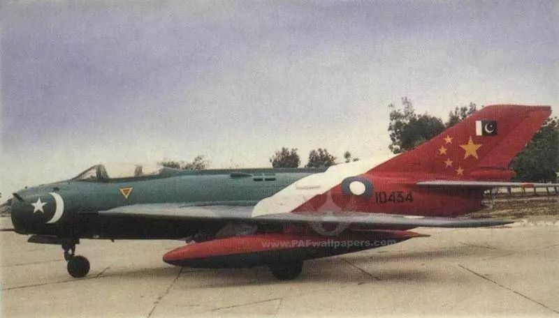 火爆双十一!谁才是中国出口战机中的销量冠军?枭龙都比不上它