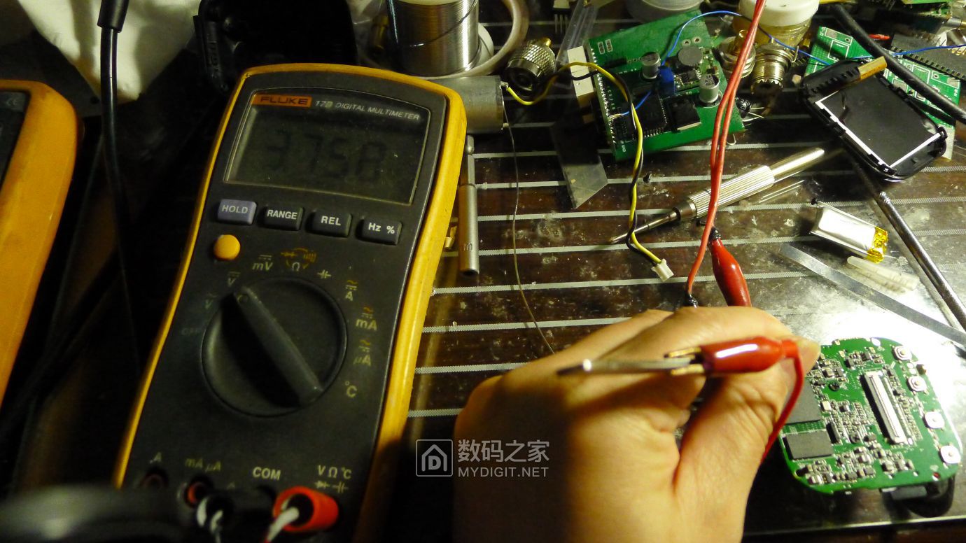 PAPAGO行车记录仪GoSafe535拆解,电源接反故障维修及思路分享