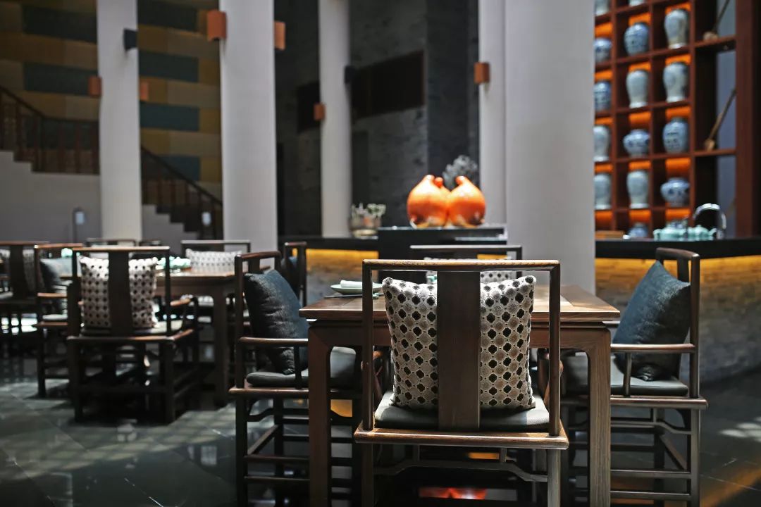 城市酒店好还是民宿好,度假酒店与城市酒店