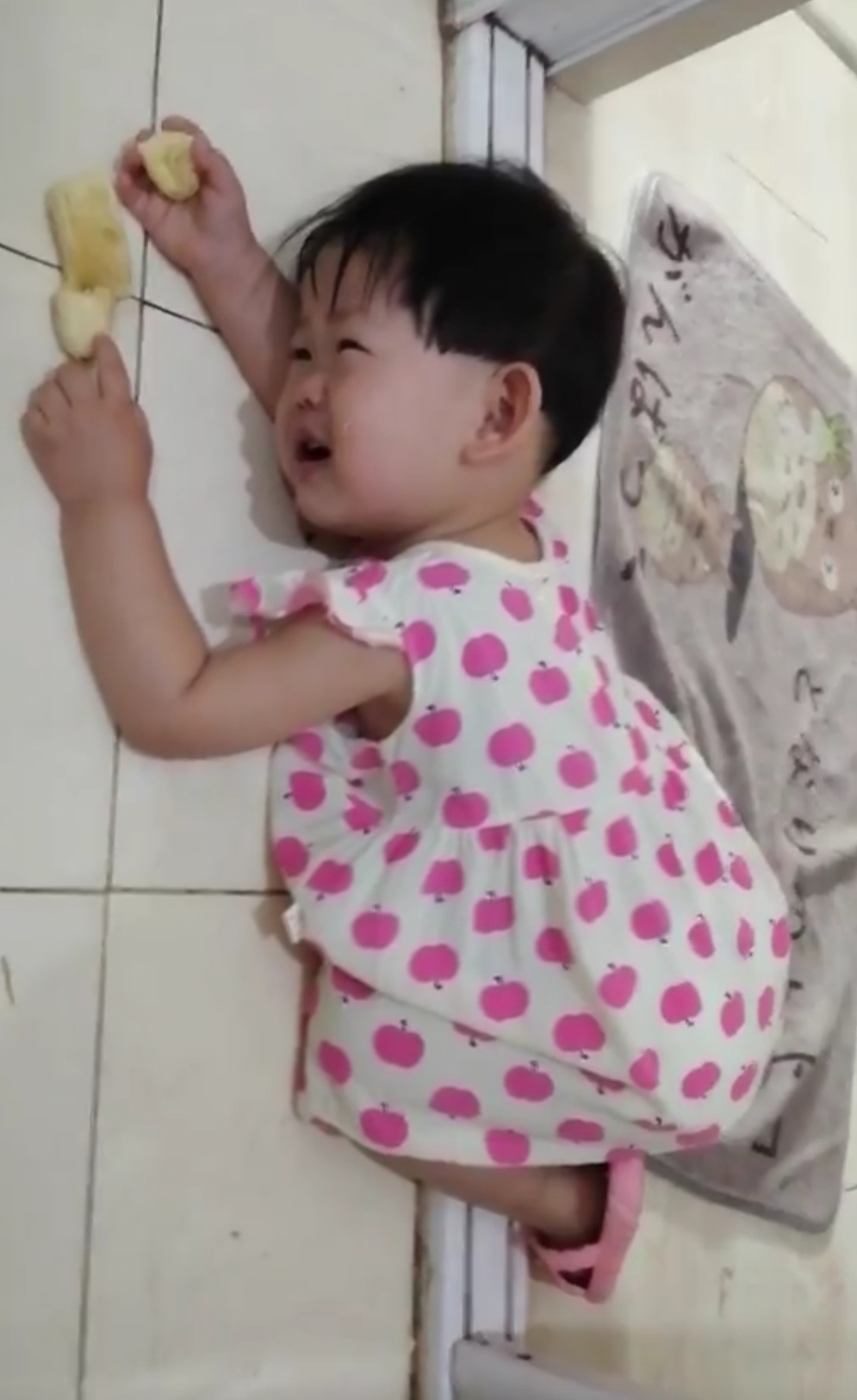 钀屽▋鎬庝箞鍙樿韩,钀屽▋鍙樿韩鎭堕瓟澶╀娇