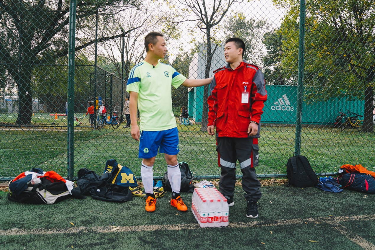 当爹的安定门“大空翼”36岁的热血足球梦