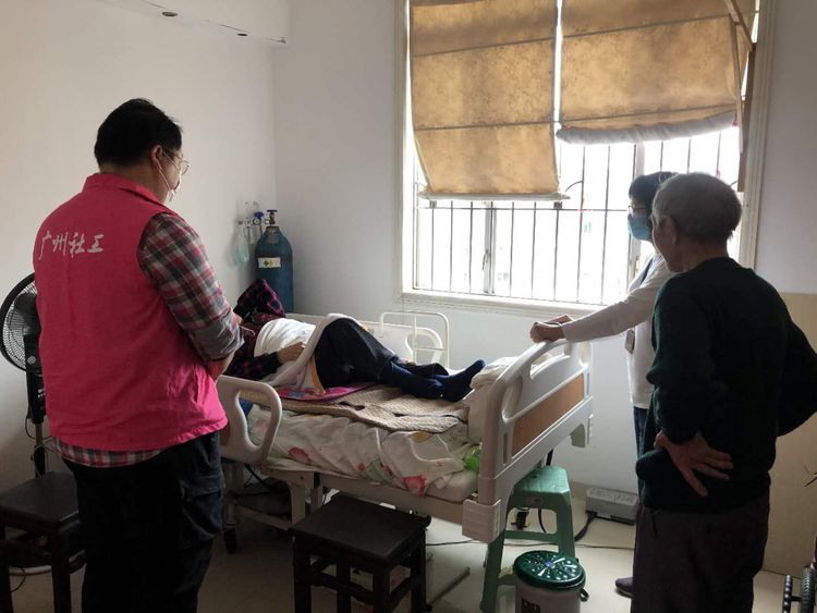 番禺｜“疫”不容辞！桥南街社工一直守在最需要帮助的街坊身边