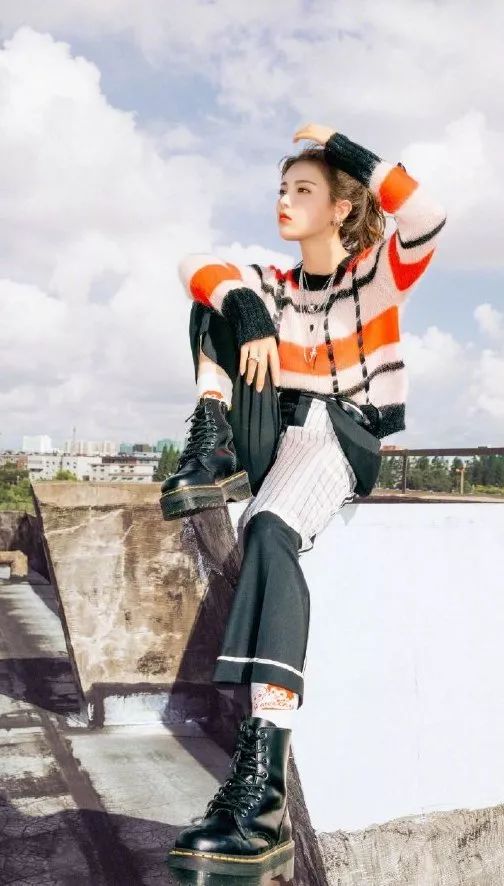 全网最火爆的高端马丁靴,最好看的马丁靴款式