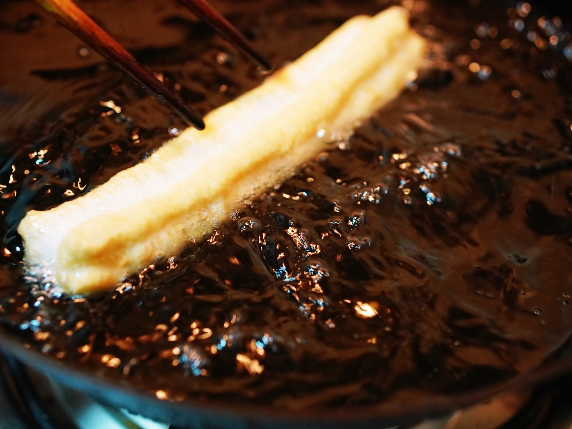 油条店的老配方，步骤简单，适合新手学，出锅蓬松酥脆，特别好吃