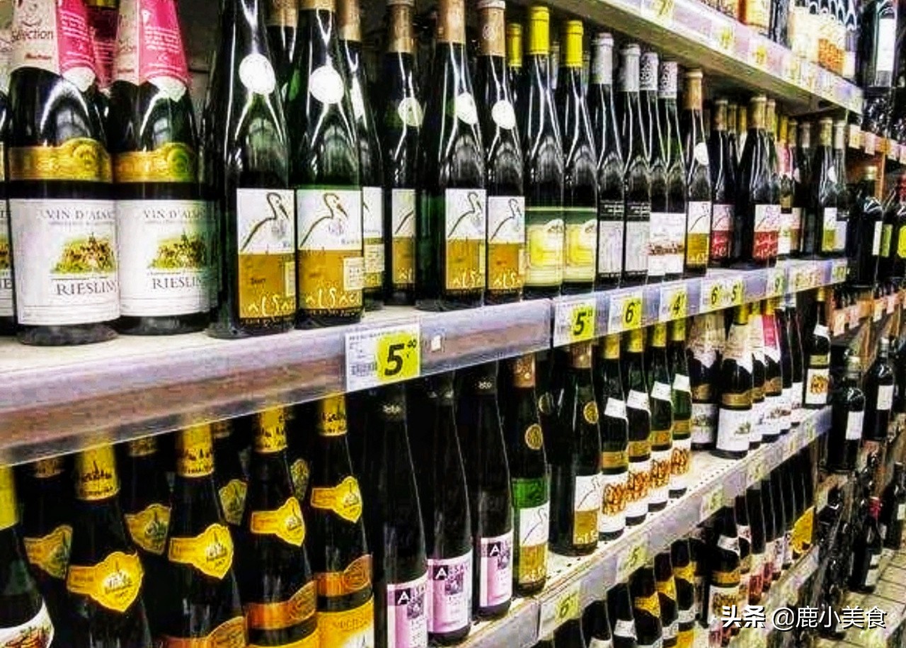 一两百的红酒是真的吗,两三百一瓶的进口红酒什么档次