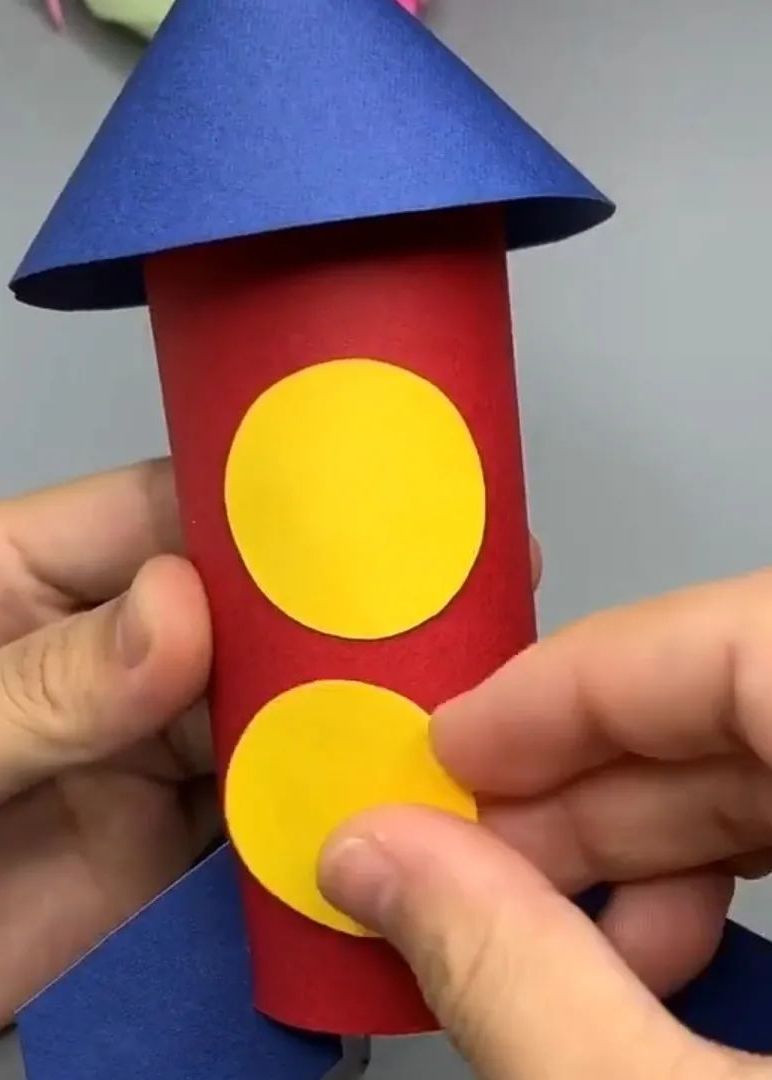 国庆节关于赞美祖国的手工制作,怎么用橡皮泥做关于祖国的手工