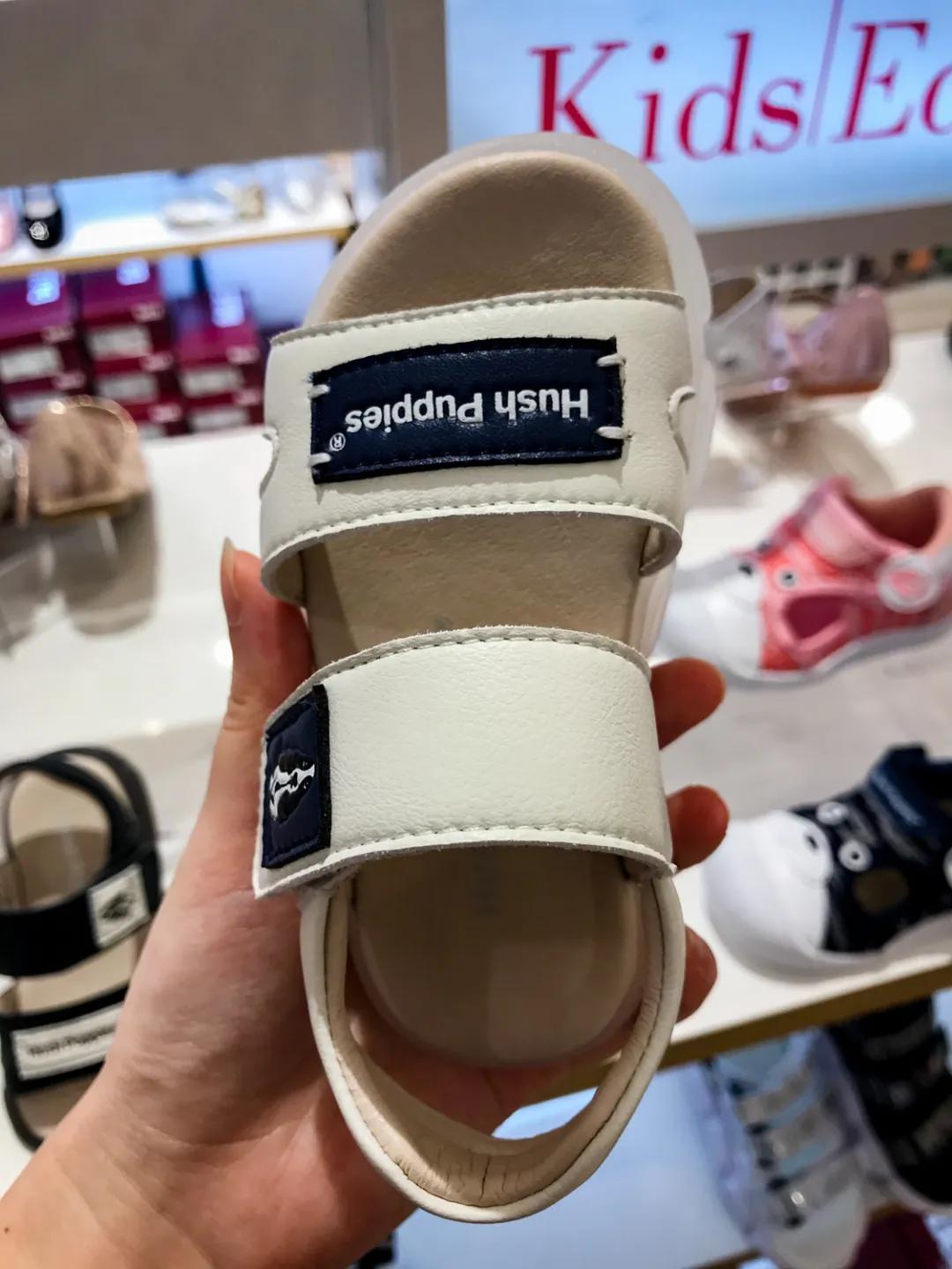 儿童哪一款凉鞋最好,哪个牌子的儿童凉鞋好穿推荐