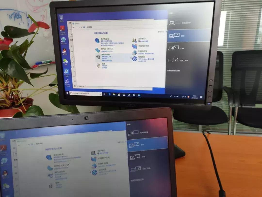 笔记本外接显示器关闭盖子就黑屏,笔记本连接显示器后屏幕没有全屏