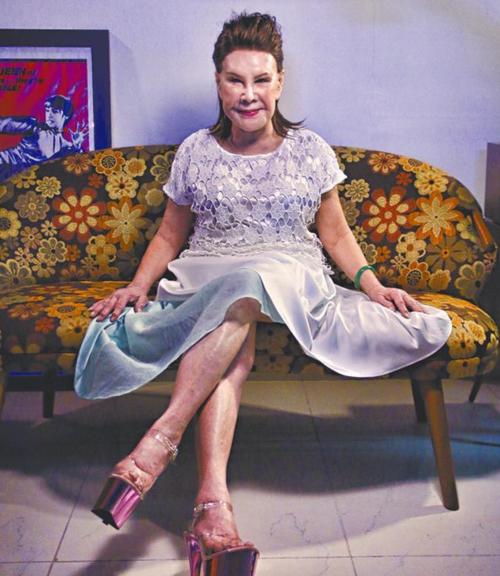 10位被整形毁掉的女星,被整容毁掉的女明星