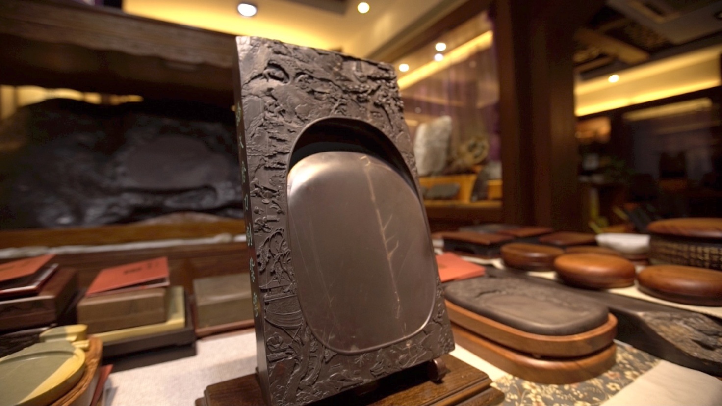 几亿年前宝石,看看宝石是如何打磨出来