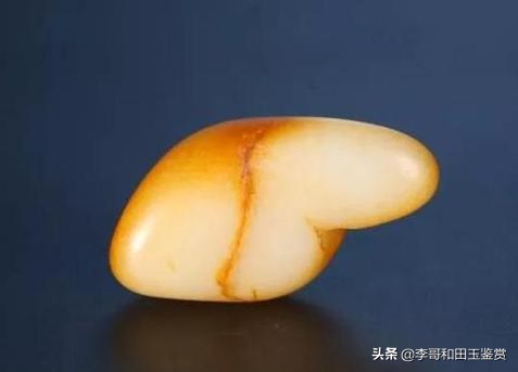 大开门和田玉原石,和田玉籽料中大开门