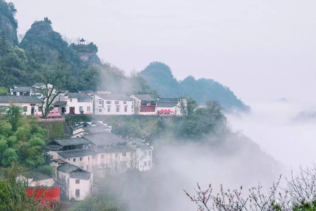 去黄山休宁登这座山！不去北京，也能拍出故宫范er！