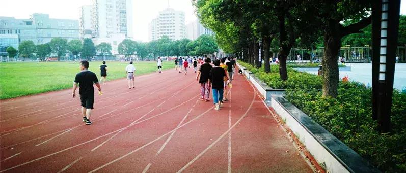 在大厂工作是种什么体验,生活在大厂是种什么样的体验