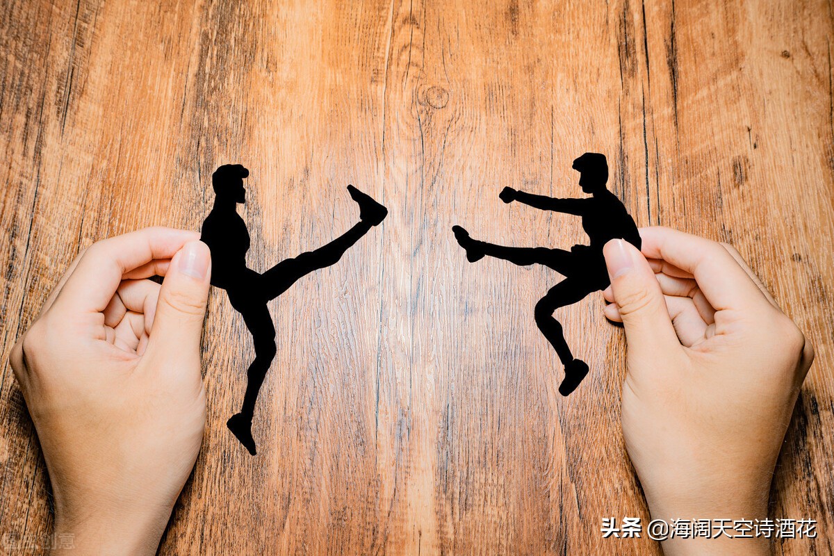 事出反常必有妖的下句话,有句话叫事出反常必有妖