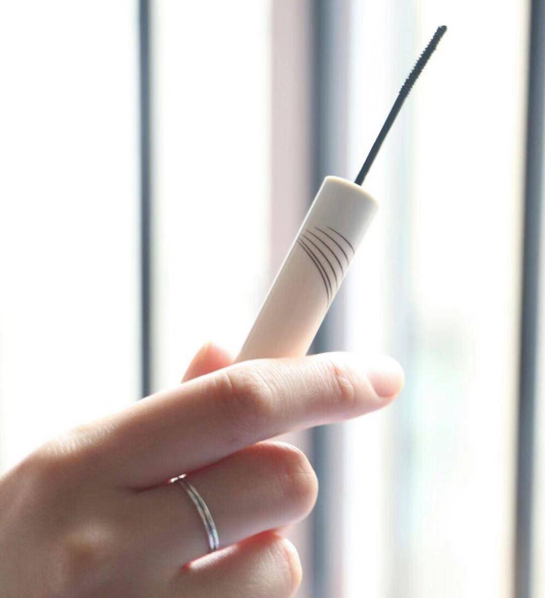 让睫毛变长变美的方法有哪些,怎么做睫毛既浓密又整齐