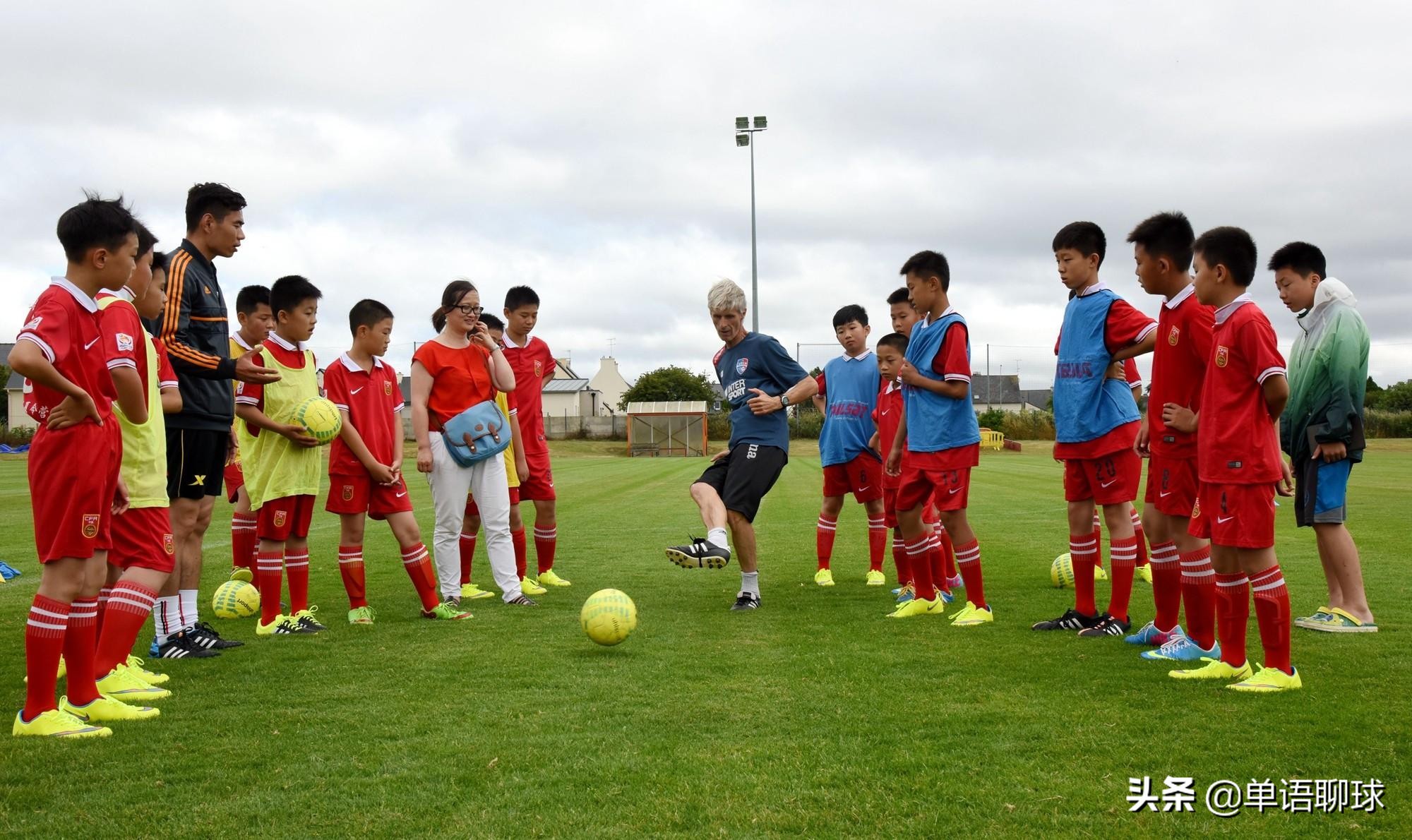 中超苏宁解散球员去哪里了,中超足球苏宁夺冠
