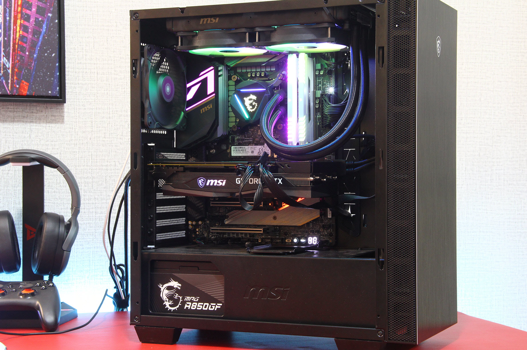 黄大大说了,一年内没显卡玩,吓得我没顶住,剁了一头恶龙