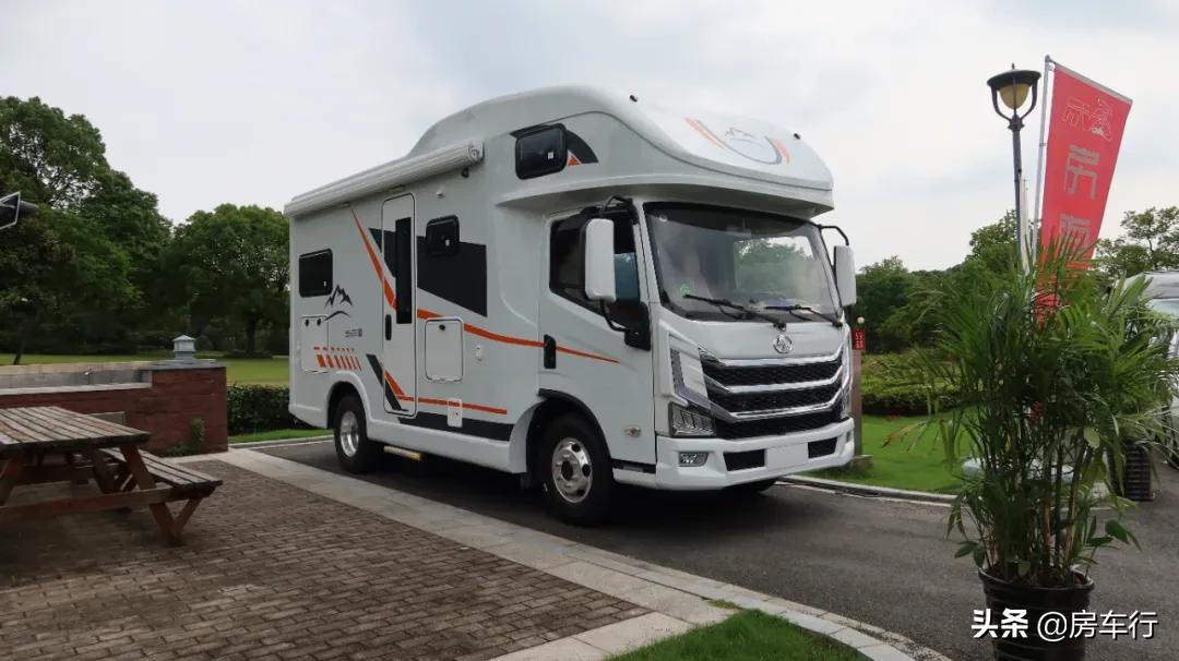 热门房车车型大全,房车十万左右高颜值的车