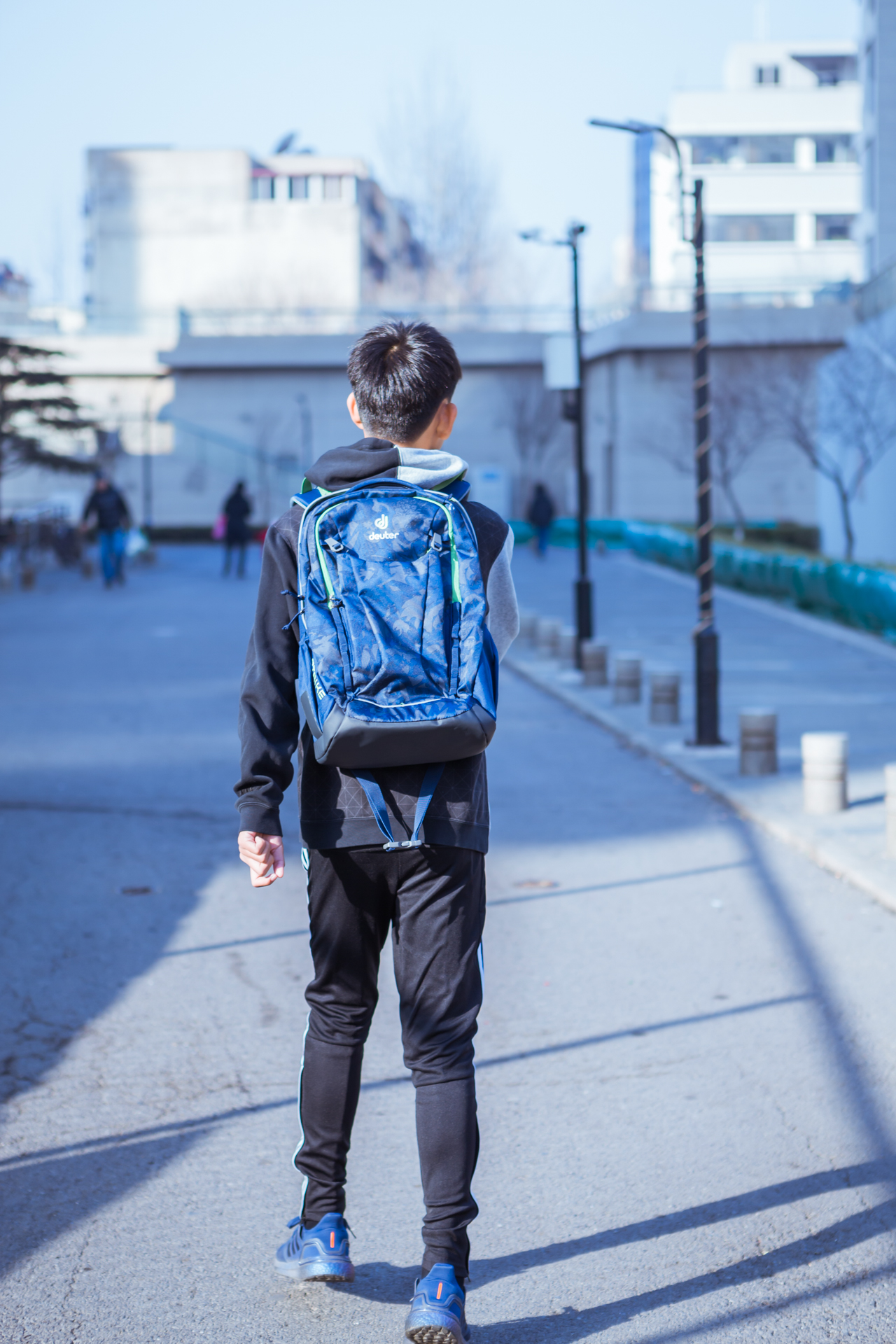 给即将上初三的孩子的小礼物-多特蒙德书包