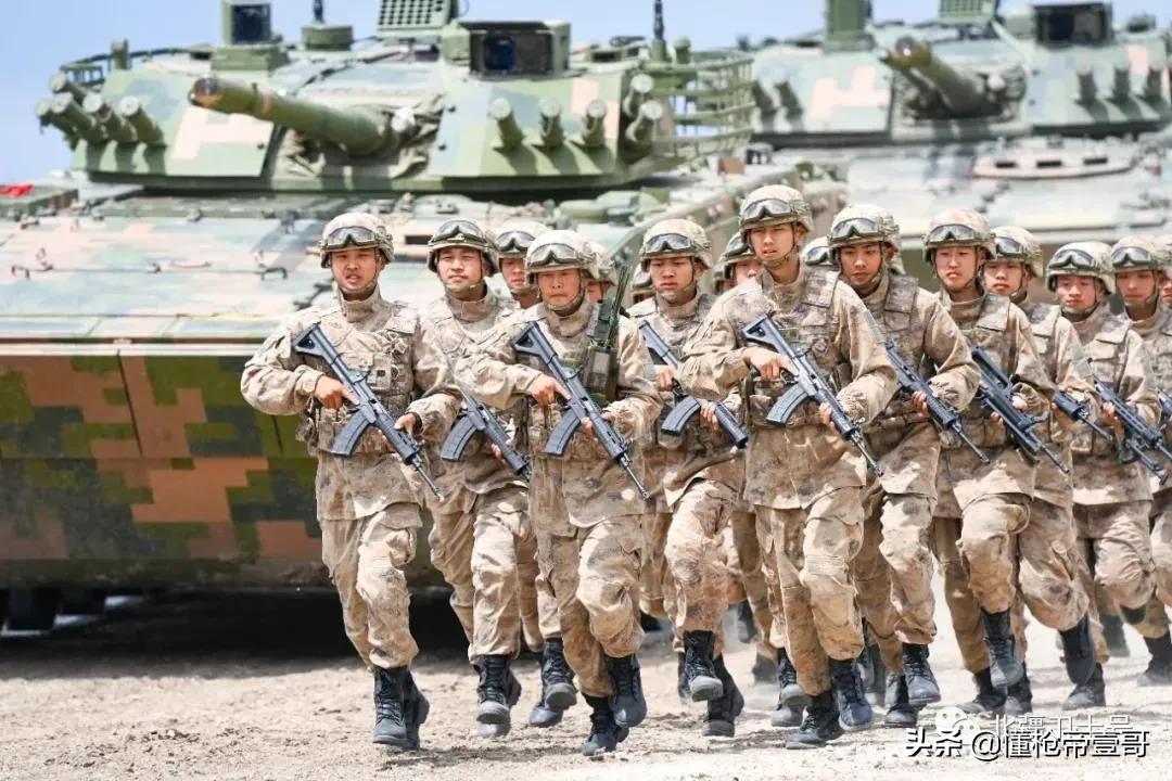 解放军换装步枪,解放军最新换装的步枪