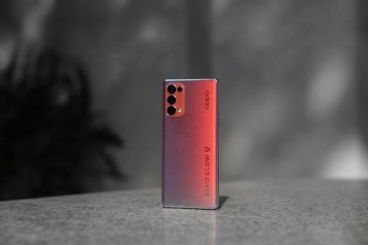 别再为情人节送礼发愁，这几个科技爆款不会出错