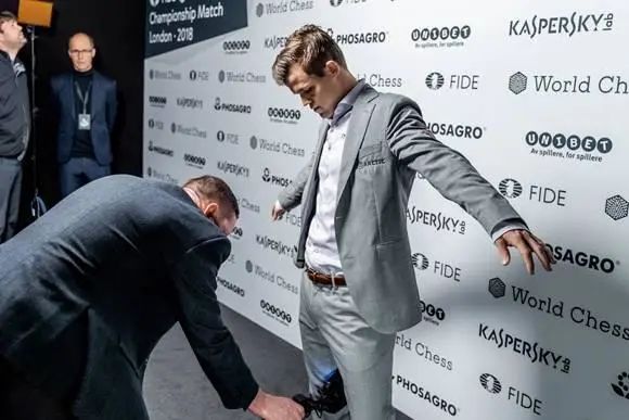 棋后侯逸凡现状,侯逸凡象棋大师赛