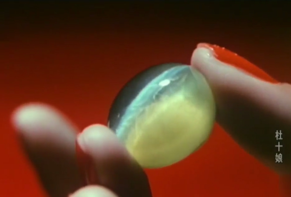 杜十娘怒沉百宝箱电影1981,杜十娘怒沉百宝箱里的箱子