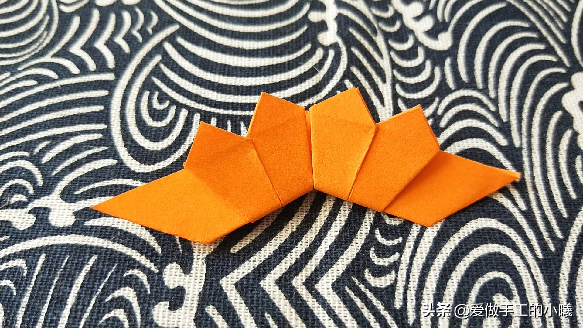 向日葵手工折纸手抄报立体,可以套在手上的向日葵折纸