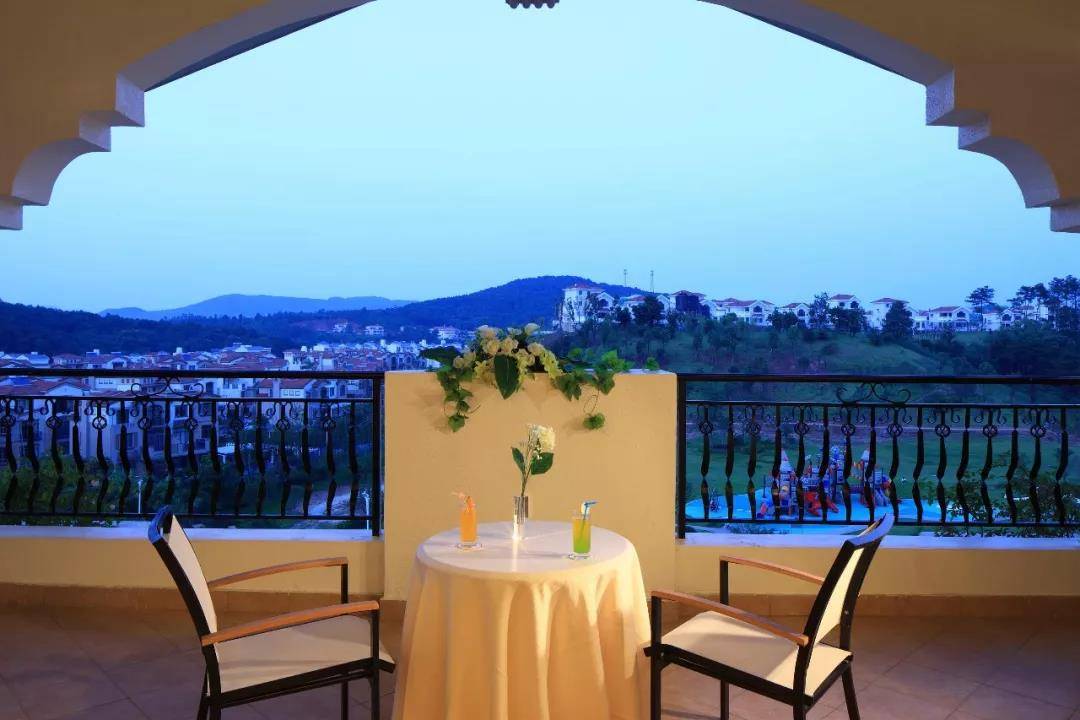 韶关丶碧桂园凤凰酒店人均166入住欧式房+自助早晚餐，出游优选