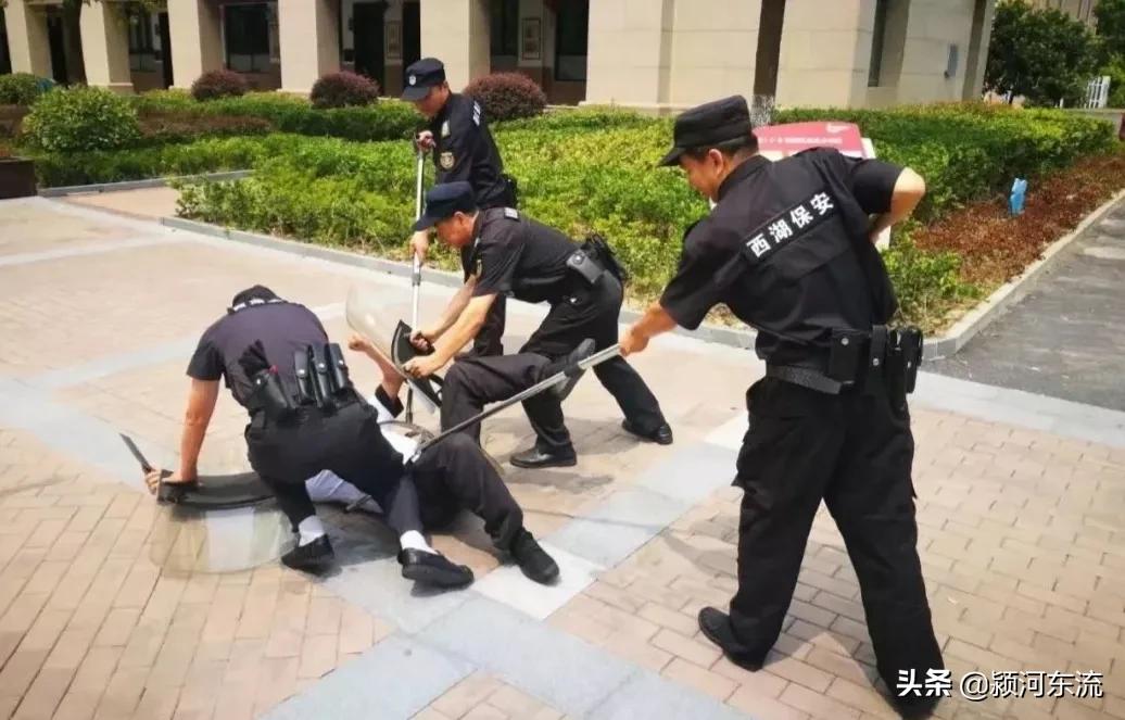 为什么学校保安工资低,上海保安工资高的原因