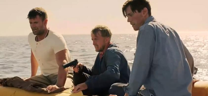 士兵被困海岛上,士兵被困在海上吃鲨鱼