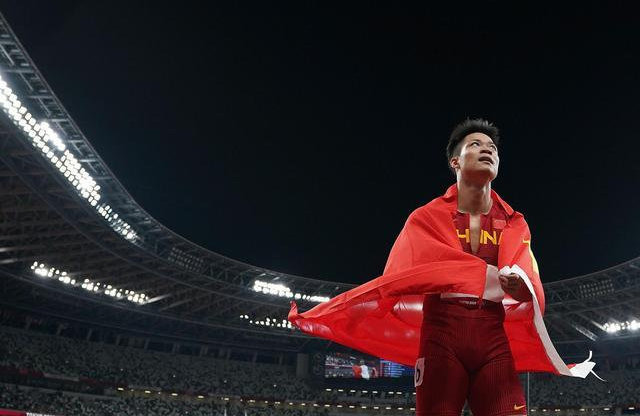 日本奥运会闭幕式光之五环,东京奥运会光之五环