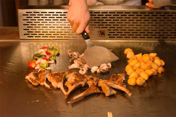 巴西牛排烤肉自助成都,巴西烤肉自助烤菠萝