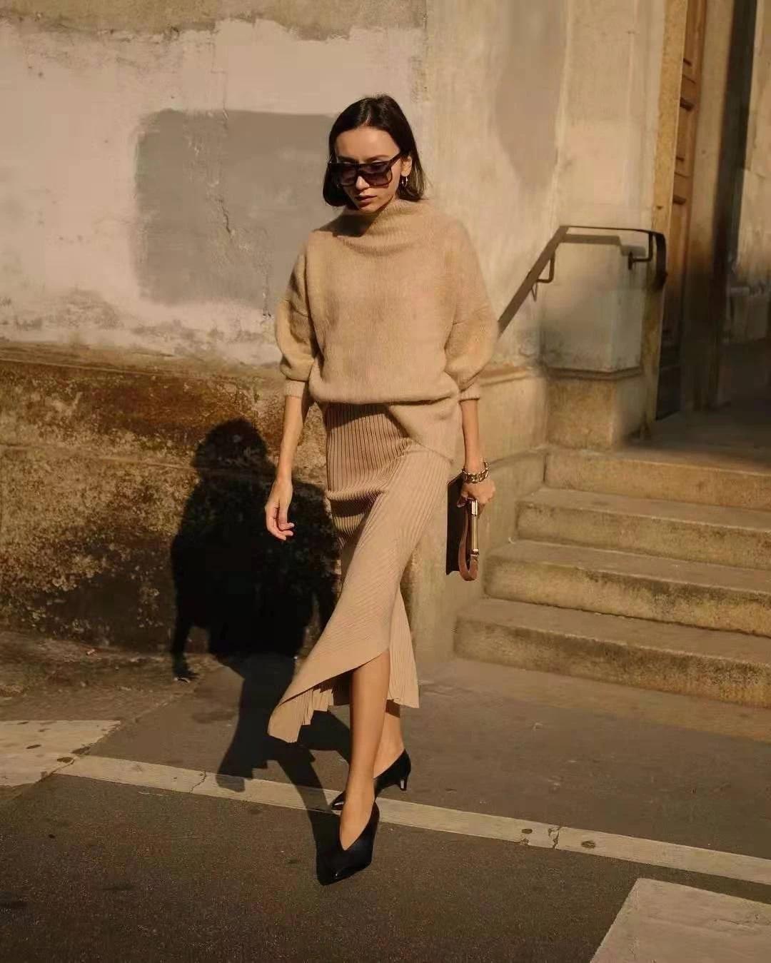 爱穿裙子的女人穿什么好看,爱穿长裙的优雅女人