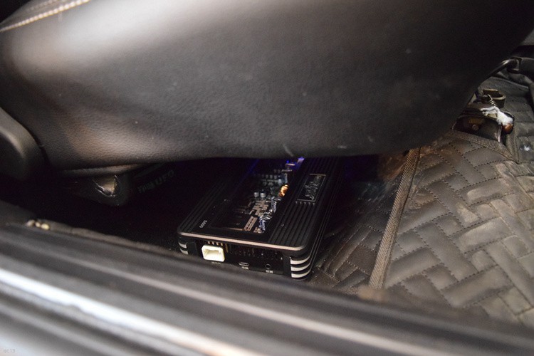 贵阳大众桑塔纳音响改装,邢台市桑塔纳改装汽车音响