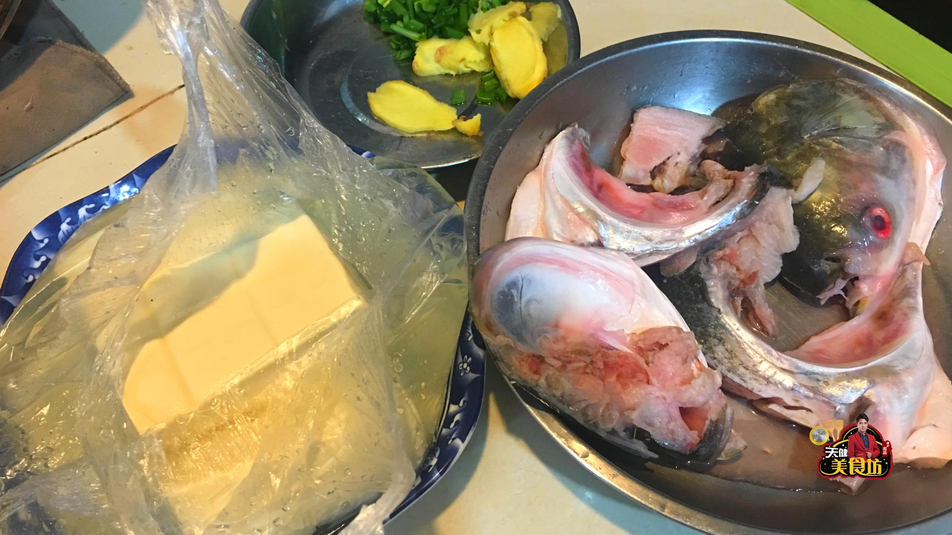 家庭版的鱼头豆腐汤简单又美味,家庭制作鱼头豆腐汤