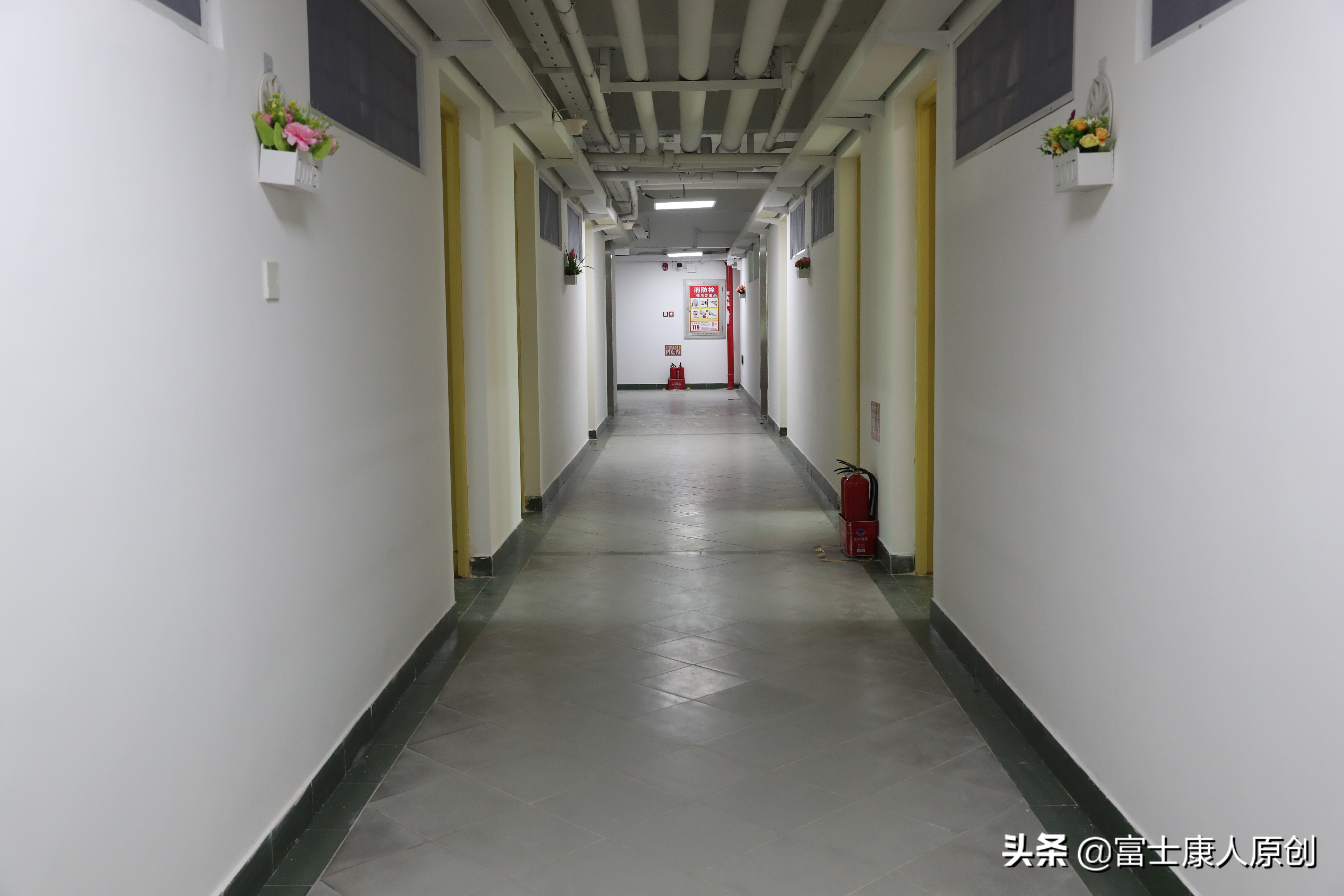 富士康普工宿舍大改造,富士康宿舍翻新改造柜子