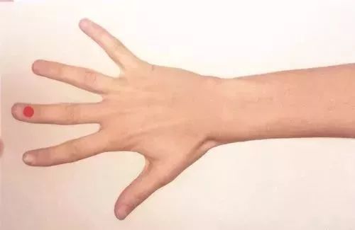 小手指一按治百病,手部按摩预防身体不适