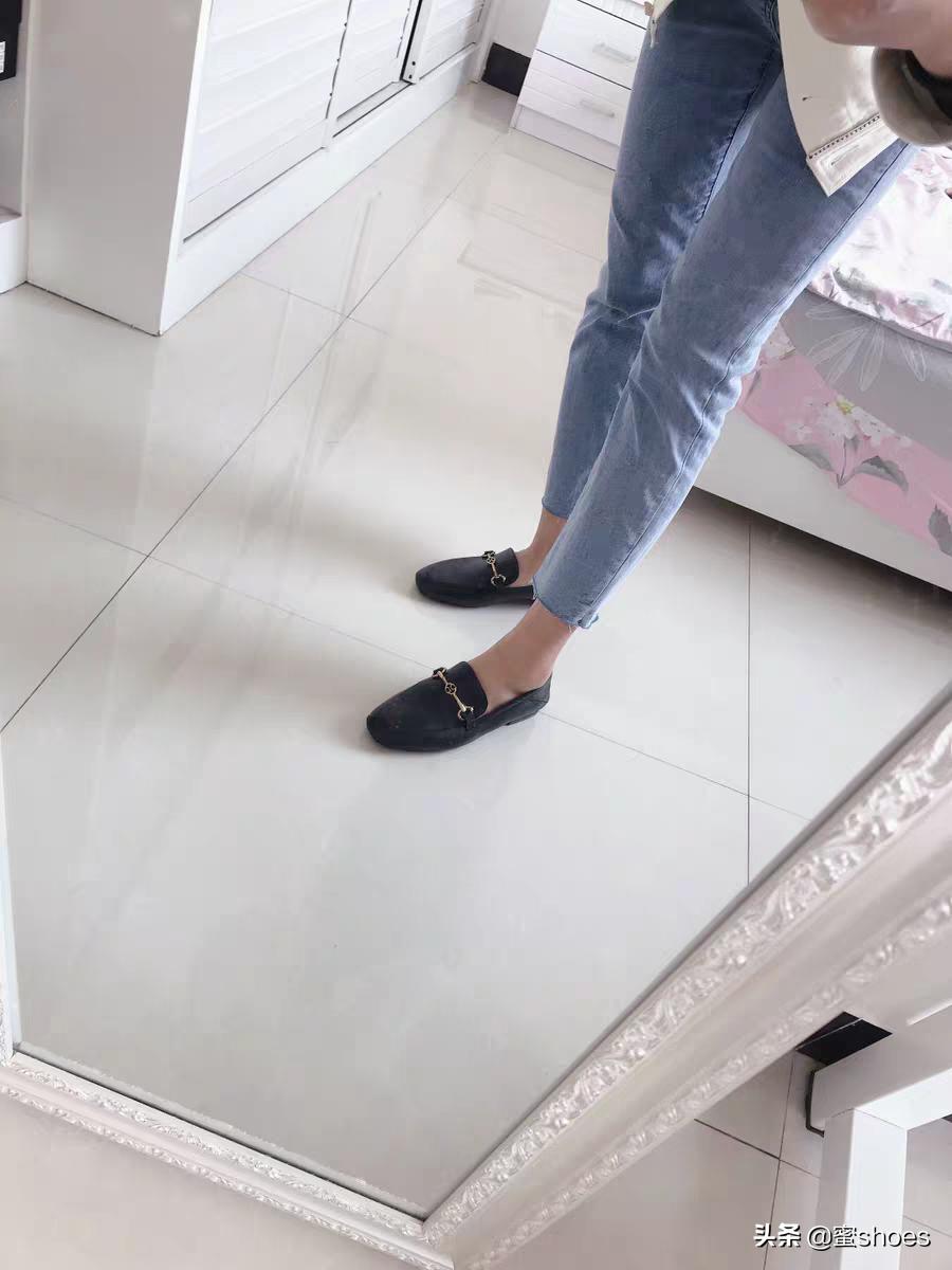 百丽女鞋高端款,百丽受欢迎的女鞋款式有哪些