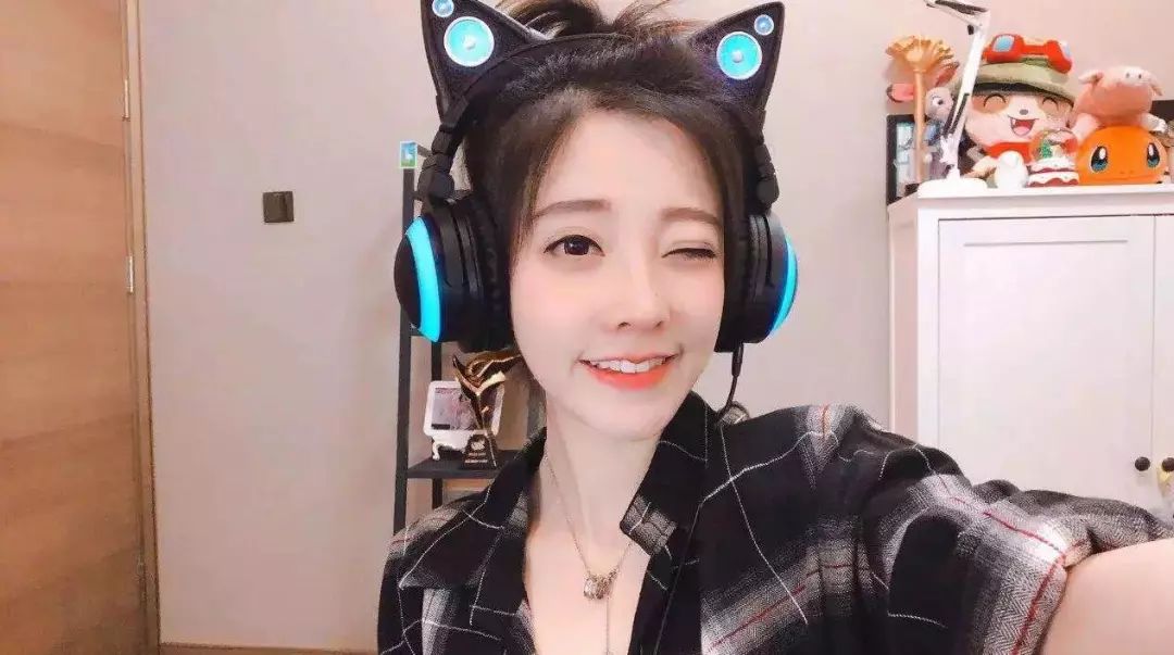 顶级游戏主播一年能赚多少钱,冷门游戏主播赚钱排行榜