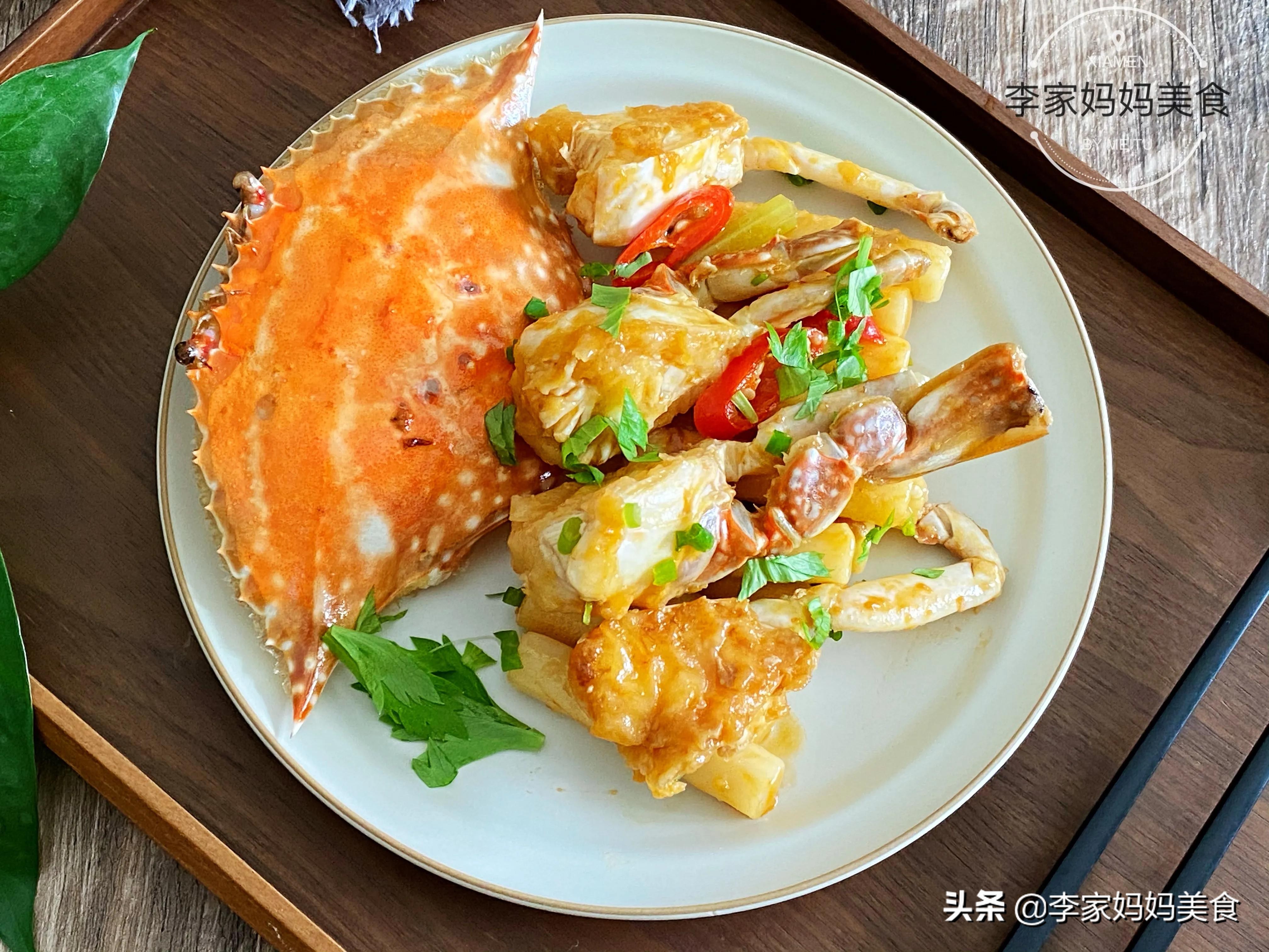 煮螃蟹趁热吃,煮螃蟹煮15分钟后马上捞出