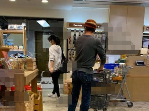 黄心颖情感经历,心机女黄心颖