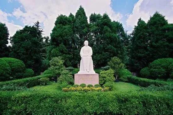 上海地铁沿线景点一日游,上海地铁11号线上海赛车场站