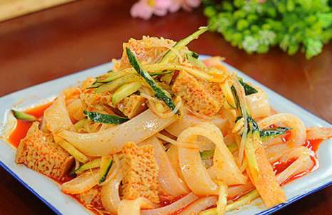 正宗的陕西凉皮怎么做才好吃,陕西凉皮制作详细过程以及配方