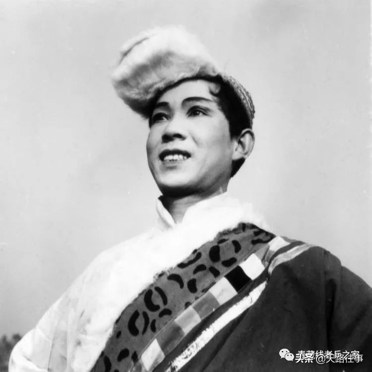 文艺兵跳芳华,文艺兵芳华话剧