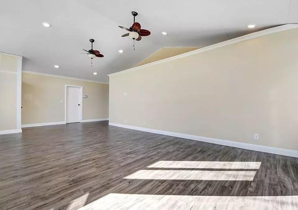 34万刀起，定居奇诺岗，跟着大趋势*击狙**公寓，捡漏和学区我都要！