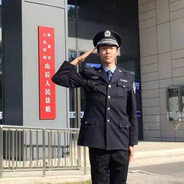 八一建军节致敬子弟兵,八一建军节向同志致敬