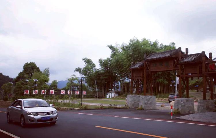 鐣呮父榛勬睙,榛勬睙鐣呮父涓浗